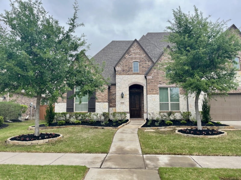 Black Mulch Sale Mulch Delivered Houston, TX 77005