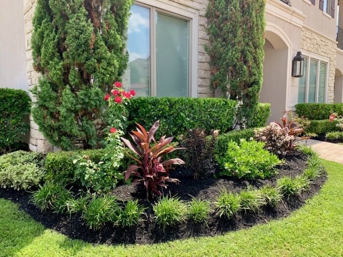 Black Mulch Delivery and Installation Houston, TX