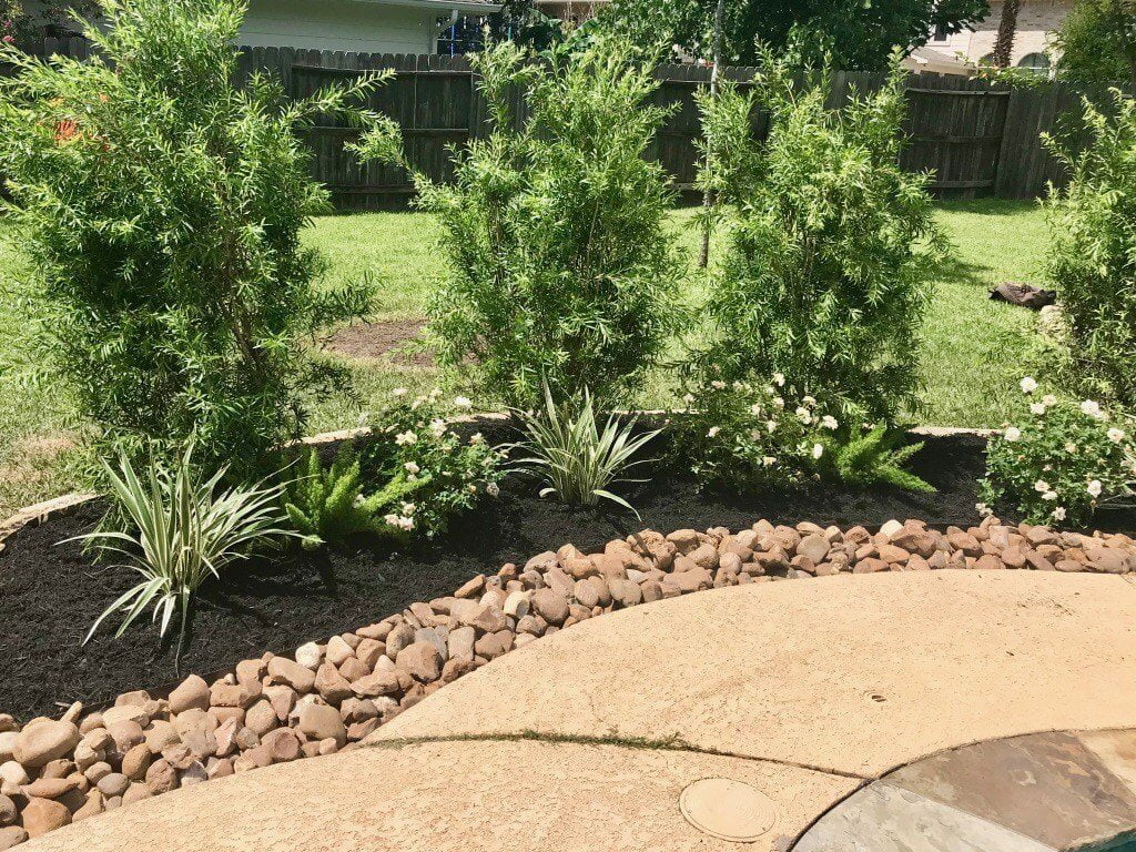 Bull Rock Gravel - Landscaping Rocks - Houston, TX 77099