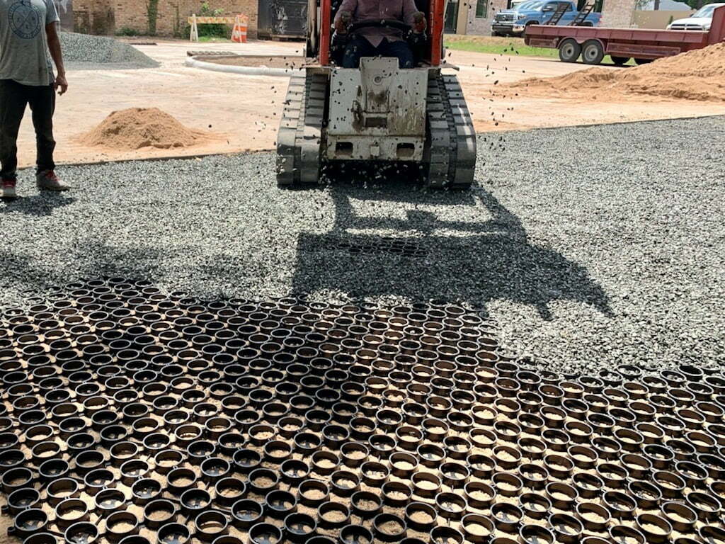 Permeable Pavers & Aggregate Gravel Yard - Houston , TX 77099