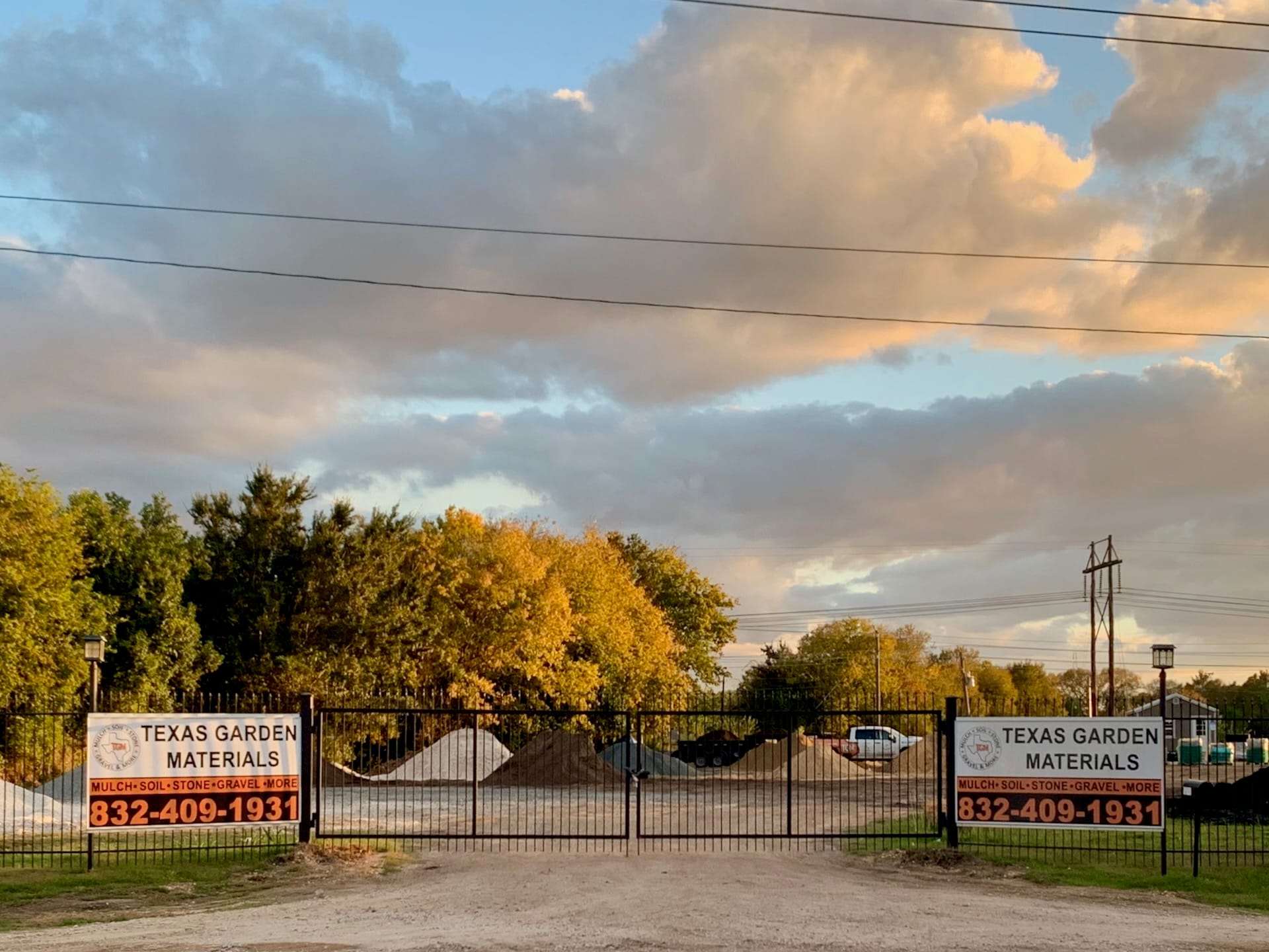 Houston landscape supply yard with bulk gravel, mulch, and soil at Texas Garden Materials